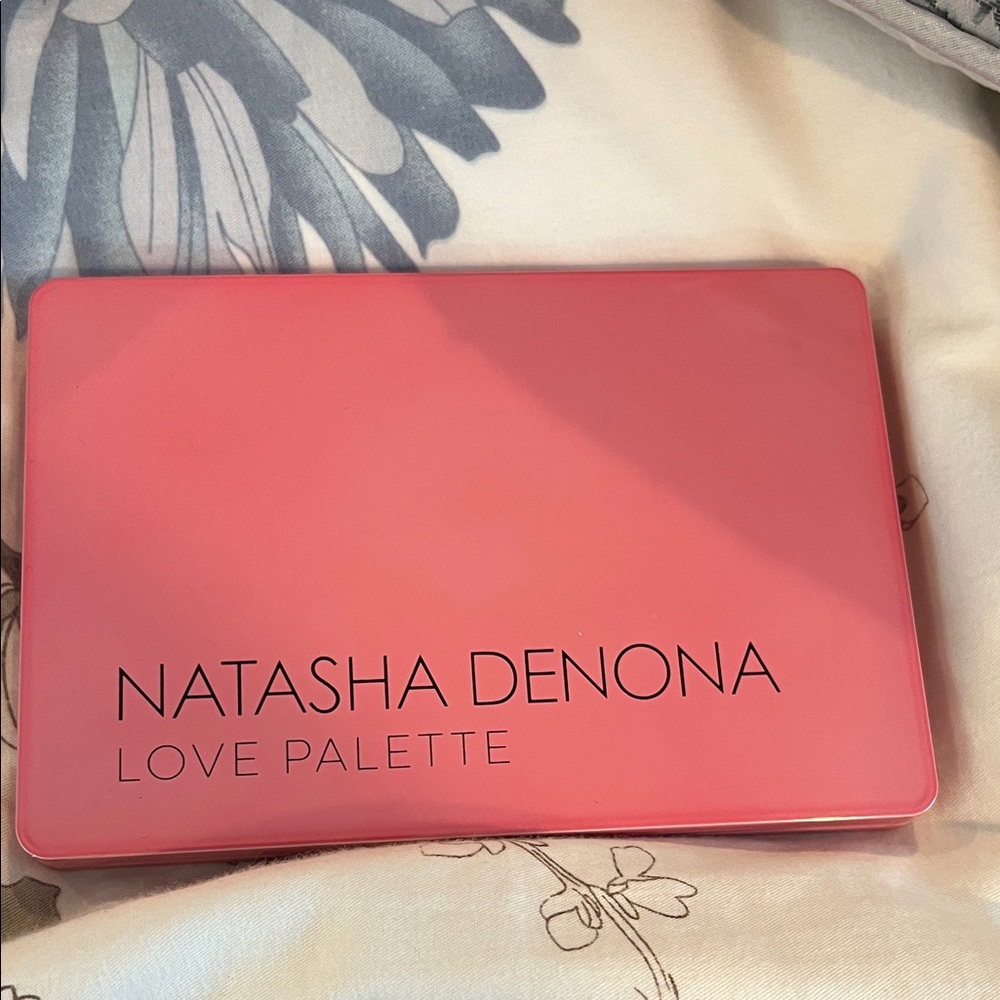 Natasha Denona Love Palette in Coral Pink